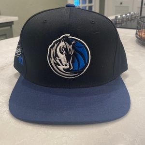 Dallas Maverick fitted hat